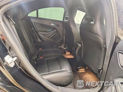 Zdjęcie 10 z 12 samochodu: 2018 MERCEDES-BENZ CLA 250 VIN:WDDSJ4EB4JN536077 - miniatura