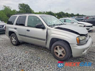 Czwarte zdjęcie samochodu z boku: 2005 CHEVROLET TRAILBLAZER LS VIN:1GNDS13S752129726 - miniatura