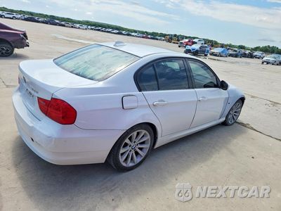 Trzecie zdjęcie samochodu z tyłu: 2010 BMW 328 I VIN:WBAPH7C56AA175515 - miniatura