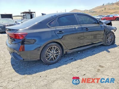 Trzecie zdjęcie samochodu z tyłu: 2024 KIA FORTE GT LINE VIN:3KPF54AD7RE786601 - miniatura