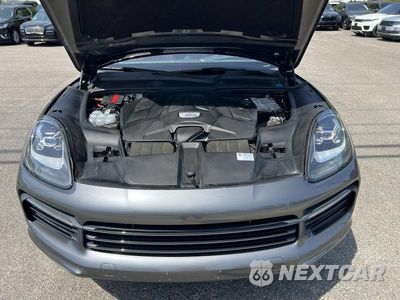 Zdjęcie 8 z 10 samochodu: 2019 PORSCHE CAYENNE VIN:WP1AA2AY9KDA02972 - miniatura