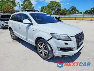Czwarte zdjęcie samochodu z boku: 2015 AUDI Q7 PREMIUM PLUS VIN:WA1LGAFE4FD023598 - miniatura