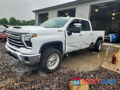 2025 CHEVROLET SILVERADO K3500 LTZ 2GC4KUEY4S1134146 - główne zdjęcie licytacji z USA - miniatura
