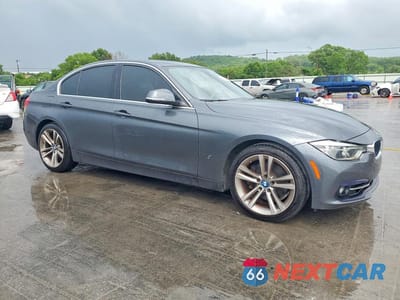 Czwarte zdjęcie samochodu z boku: 2018 BMW 330E VIN:WBA8E1C51JA178235 - miniatura