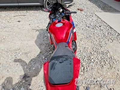 Zdjęcie 6 z 8 samochodu: 2021 HONDA CBR600 RR VIN:JH2PC40J9MK700445 - miniatura