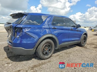 Trzecie zdjęcie samochodu z tyłu: 2021 FORD EXPLORER VIN:1FM5K8AC1MNA15750 - miniatura