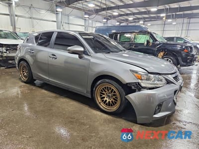 Czwarte zdjęcie samochodu z boku: 2015 LEXUS CT 200 VIN:JTHKD5BH8F2247663 - miniatura
