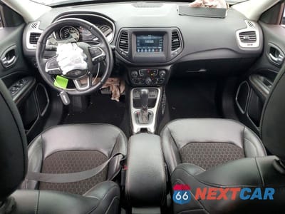 Zdjęcie 8 z 13 samochodu: 2021 JEEP COMPASS LATITUDE VIN:3C4NJCBB5MT508282 - miniatura