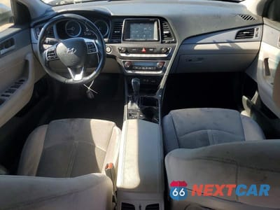 Zdjęcie 8 z 12 samochodu: 2019 HYUNDAI SONATA SEL VIN:5NPE34AFXKH795796 - miniatura