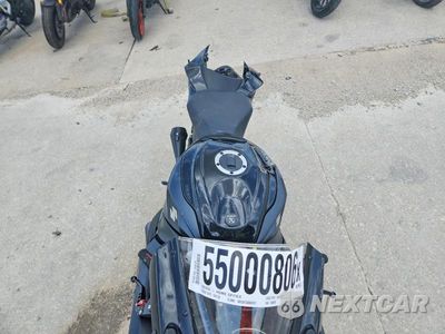 Piąte zdjęcie samochodu w środku: 2016 SUZUKI GSX-R750 VIN:JS1GR7MA6G2100080 - miniatura