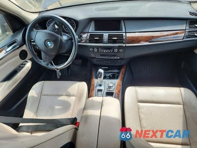 Zdjęcie 8 z 12 samochodu: 2011 BMW X5 VIN:5UXZV4C53BL405700 - miniatura