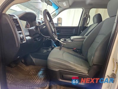 Zdjęcie 7 z 12 samochodu: 2014 RAM 2500 ST VIN:3C6UR5HJXEG173682 - miniatura