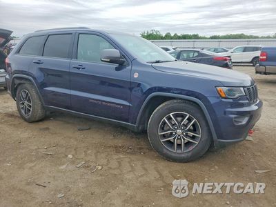 Czwarte zdjęcie samochodu z boku: 2018 JEEP GRAND CHEROKEE TRAILHAWK VIN:1C4RJFLG5JC259969 - miniatura