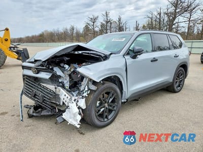 2026 TOYOTA GRAND HIGHLANDER HYBRID NIGHTSHADE 5TDACAB56TS096115 - główne zdjęcie licytacji z USA - miniatura