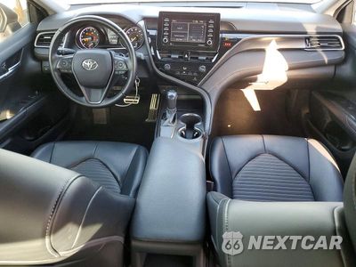 Zdjęcie 8 z 12 samochodu: 2021 TOYOTA CAMRY SE VIN:4T1G11AK4MU544304 - miniatura