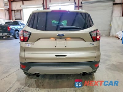 Zdjęcie 6 z 14 samochodu: 2017 FORD ESCAPE SE VIN:1FMCU9G96HUD53658 - miniatura