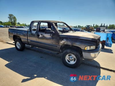 Czwarte zdjęcie samochodu z boku: 2001 DODGE RAM 1500 VIN:3B7HF13Z21M583431 - miniatura