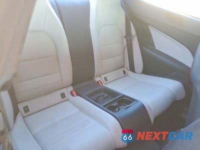 Zdjęcie 10 z 12 samochodu: 2012 MERCEDES-BENZ C 250 VIN:WDDGJ4HB8CF934908 - miniatura