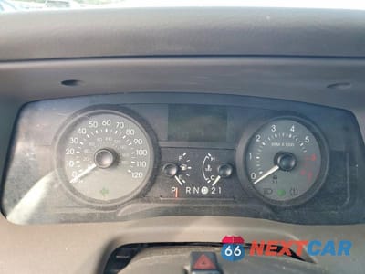 Zdjęcie 9 z 12 samochodu: 2006 MERCURY GRAND MARQUIS LS VIN:2MEHM75V96X609178 - miniatura