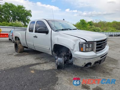 Czwarte zdjęcie samochodu z boku: 2011 GMC SIERRA K1500 SLE VIN:1GTR2VE37BZ153068 - miniatura