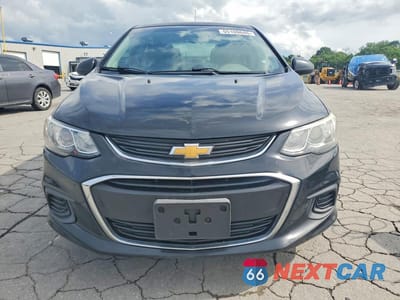 Piąte zdjęcie samochodu w środku: 2018 CHEVROLET SONIC LT VIN:1G1JD5SH2J4104212 - miniatura