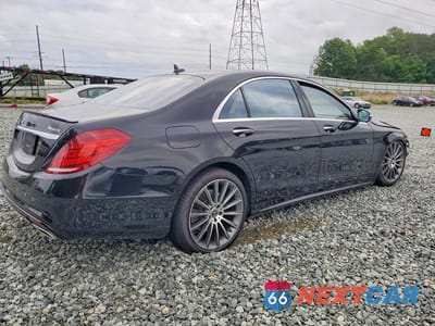 Trzecie zdjęcie samochodu z tyłu: 2017 MERCEDES-BENZ S 550 4MATIC VIN:WDDUG8FB5HA330541 - miniatura