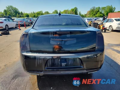 Zdjęcie 6 z 12 samochodu: 2016 CHRYSLER 300 LIMITED VIN:2C3CCARG1GH321324 - miniatura