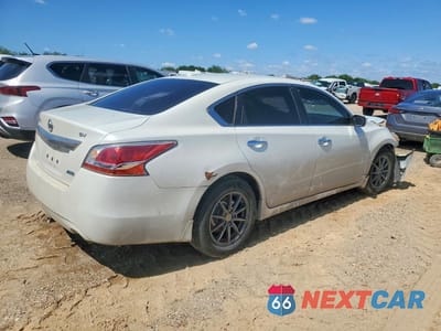 Trzecie zdjęcie samochodu z tyłu: 2013 NISSAN ALTIMA 2.5 VIN:1N4AL3AP9DN541359 - miniatura