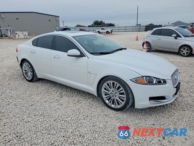 Czwarte zdjęcie samochodu z boku: 2013 JAGUAR XF VIN:SAJWA0E75D8S68192 - miniatura