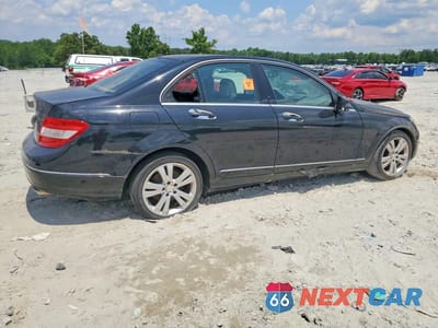 Trzecie zdjęcie samochodu z tyłu: 2010 MERCEDES-BENZ C 300 VIN:WDDGF5EBXAA404641 - miniatura