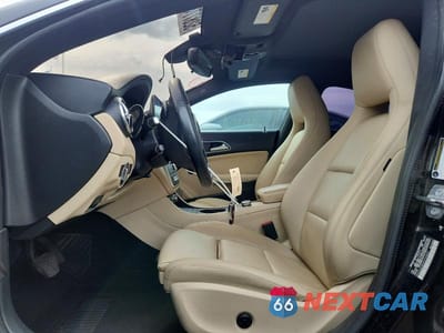 Zdjęcie 7 z 12 samochodu: 2019 MERCEDES-BENZ CLA 250 4MATIC VIN:WDDSJ4GBXKN764843 - miniatura