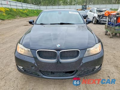 Piąte zdjęcie samochodu w środku: 2011 BMW 328 XI VIN:WBAPK7C53BF197090 - miniatura