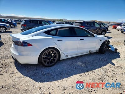 Trzecie zdjęcie samochodu z tyłu: 2021 TESLA MODEL S VIN:5YJSA1E68MF431914 - miniatura