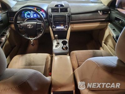 Zdjęcie 8 z 12 samochodu: 2012 TOYOTA CAMRY HYBRID LE VIN:4T1BD1FK8CU043702 - miniatura