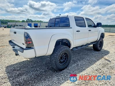 Trzecie zdjęcie samochodu z tyłu: 2012 TOYOTA TACOMA DOUBLE CAB PRERUNNER VIN:5TFJU4GN2CX022028 - miniatura