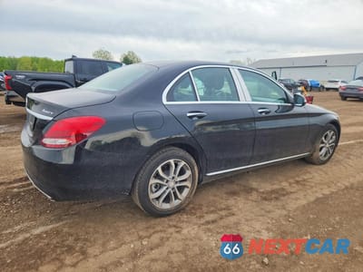 Trzecie zdjęcie samochodu z tyłu: 2017 MERCEDES-BENZ C 300 4MATIC VIN:55SWF4KB7HU200111 - miniatura