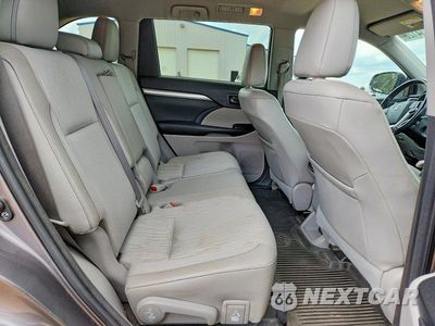 Zdjęcie 11 z 14 samochodu: 2017 TOYOTA HIGHLANDER LE PLUS VIN:5TDZZRFH3HS194188 - miniatura
