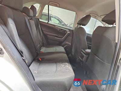 Zdjęcie 11 z 13 samochodu: 2019 TOYOTA RAV4 LE VIN:2T3F1RFVXKW029115 - miniatura