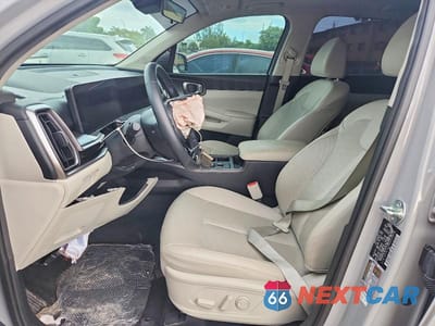 Zdjęcie 7 z 12 samochodu: 2025 KIA SORENTO S VIN:5XYRL4JC9SG348858 - miniatura