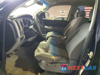Zdjęcie 7 z 12 samochodu: 2007 TOYOTA TUNDRA DOUBLE CAB SR5 VIN:5TBBV54197S490691 - miniatura