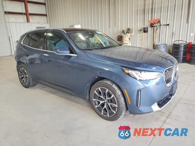 Czwarte zdjęcie samochodu z boku: 2025 BMW X3 30 XDRIVE VIN:5UX53GP02S9Y37101 - miniatura