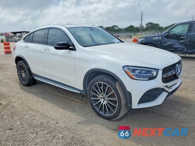 Czwarte zdjęcie samochodu z boku: 2021 MERCEDES-BENZ GLC COUPE 300 4MATIC VIN:W1N0J8EBXMF963313 - miniatura