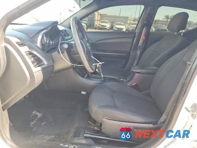 Zdjęcie 7 z 12 samochodu: 2013 DODGE AVENGER SE VIN:1C3CDZAB7DN518271 - miniatura