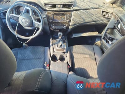 Zdjęcie 8 z 14 samochodu: 2018 NISSAN ROGUE SV VIN:5N1AT2MV6JC780143 - miniatura