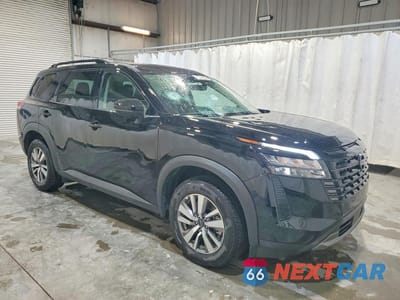 Czwarte zdjęcie samochodu z boku: 2026 NISSAN PATHFINDER SL VIN:5N1DR3CS9TC233282 - miniatura
