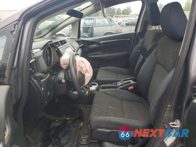 Zdjęcie 7 z 12 samochodu: 2017 HONDA FIT LX VIN:JHMGK5H56HS018457 - miniatura