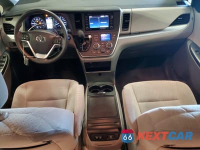 Zdjęcie 8 z 13 samochodu: 2020 TOYOTA SIENNA LE VIN:5TDKZ3DC8LS043412 - miniatura