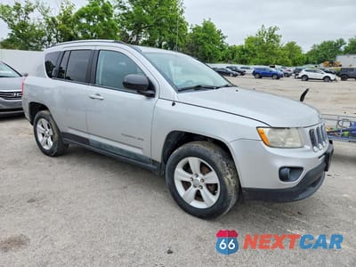 Czwarte zdjęcie samochodu z boku: 2011 JEEP COMPASS SPORT VIN:1J4NF1FB2BD159093 - miniatura