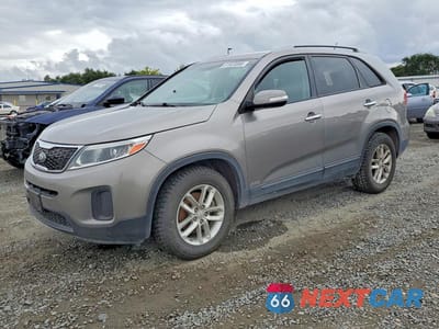 2015 KIA SORENTO LX 5XYKTDA72FG651295 - główne zdjęcie licytacji z USA - miniatura