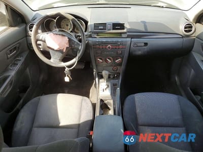 Zdjęcie 8 z 13 samochodu: 2008 MAZDA 3 I VIN:JM1BK32F281809981 - miniatura